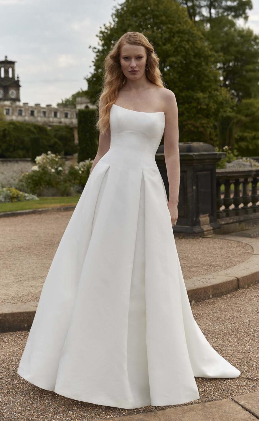 Sassi Holford Veronica Strapless Square Neck Drop Waist Princess Line Wedding Dress