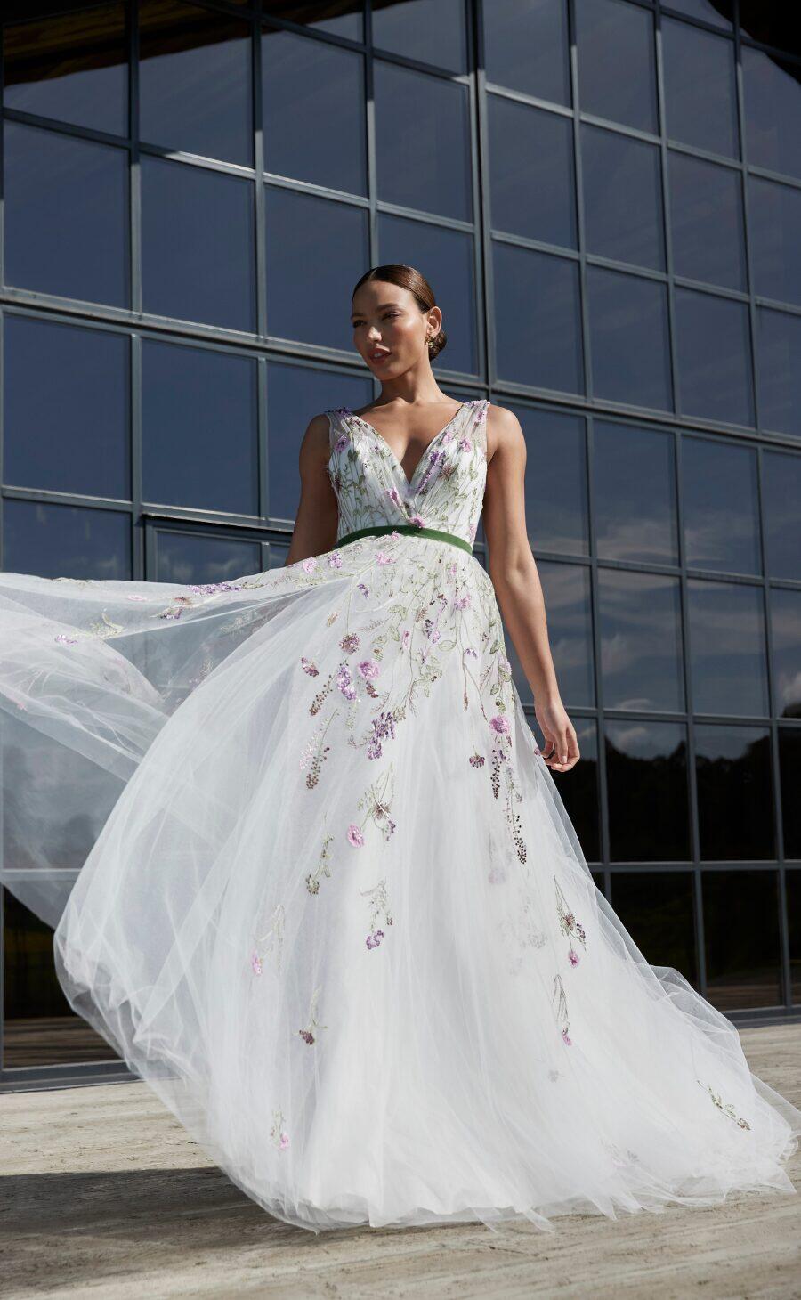 Dahlia Size 12